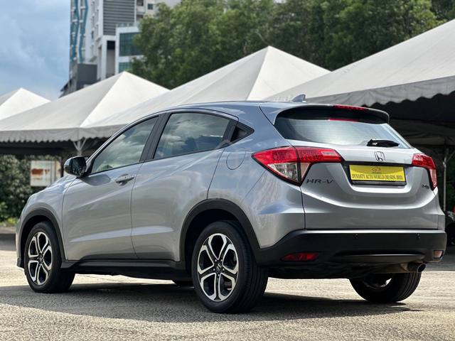 2016 Honda HR-V 1.8 E (A)FREE 1YEAR WARRANTY - 4