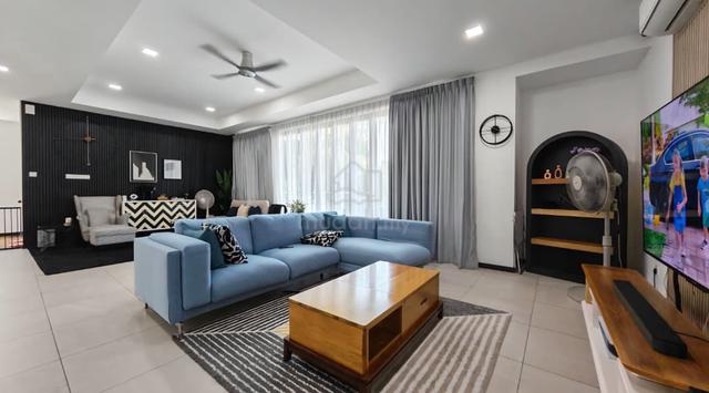 Taman manikar semi Detached 2.5 storey house 1