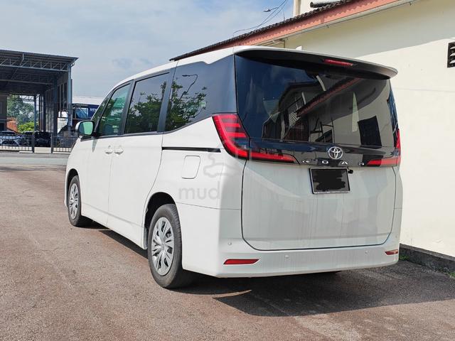 2022 Toyota NOAH 2.0 G (A) - 3