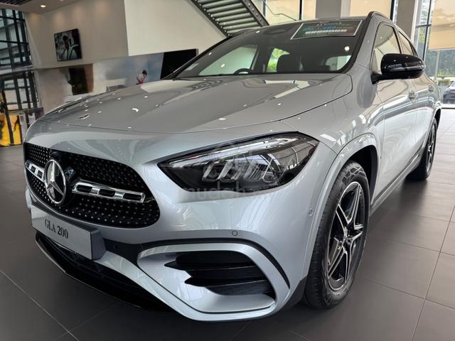 2026 GLA200 1.3 FL Nightfall Pre-Owned Certified - 3