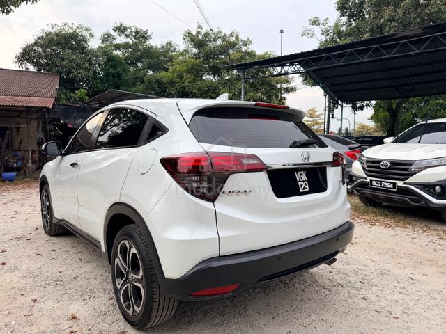 Honda HR-V 1.8 V Facelift Car king(A)-21 - 4