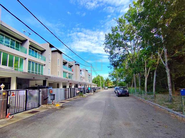 [-46%] Town House (Upper Unit) - Taman Permatang Maju, Perak 2