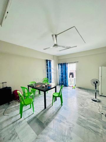 Master room for rent .Ridzuan Condominium petaling Jaya 1