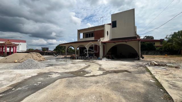 SALE🤗FREEHOLD‼️BELOW MARKET VALUE‼️ASSAM KUMBANG‼️ Extra Big Bungalow 1