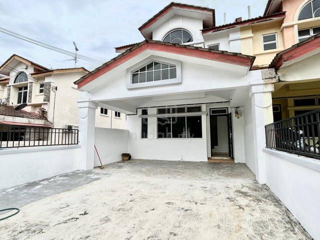 2 Storey Terrace House for Sale/ Taman Nusa Indah/ Freehold/ End Lot 1