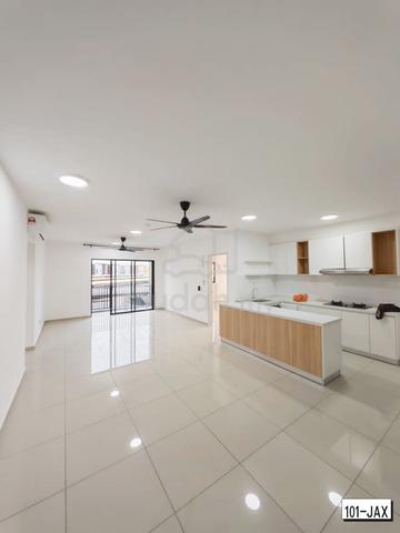 Condo @ Eden by The Parque Residences 1
