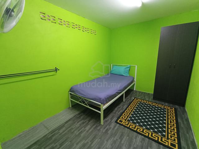 Hasrad Room`s Taman Selasih 1