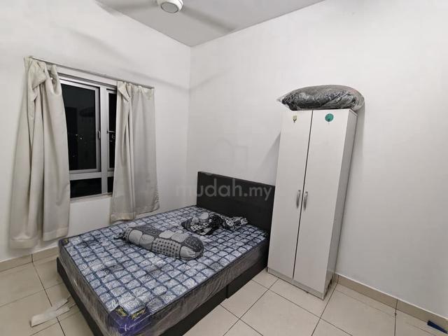 Middle room for rent at Saville kajang, Jalan Reko, UKM Bangi, New Era 1