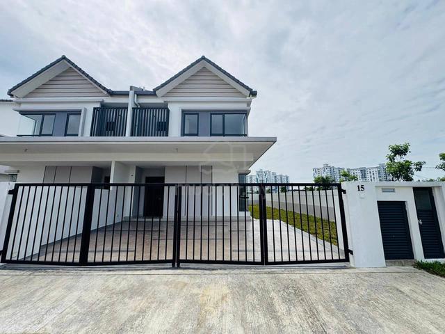 Brand New Freehold Endlot Semi D Park Home Sejati Lakeside 2 Cyberjaya 1