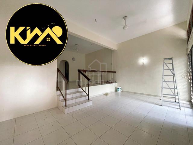 LORONG DELIMA Greenlane 2sty Terrace House 2000sf 2CP 4R 3B Ori Condi 1
