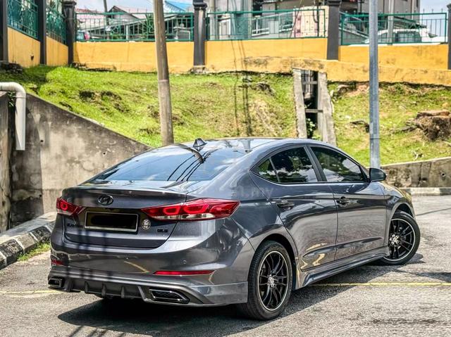 Hyundai ELANTRA 2.0 DYNAMIC MPI GLS Facelift B/Kit - 2