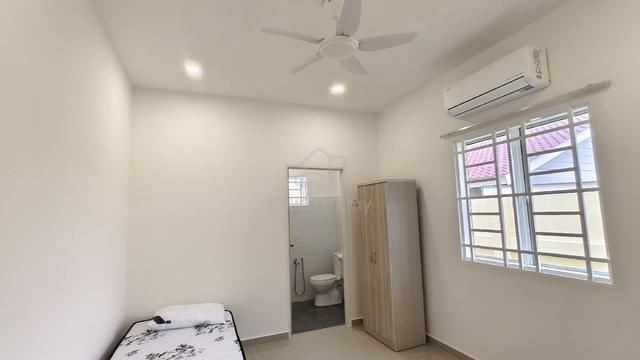 Bilik Sewa Master Room Sungai Ramal Luar 1