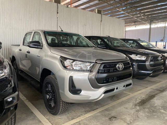 2026 PROMO Toyota HILUX 2.4 E / V /ROGUE GRS+12K - 5