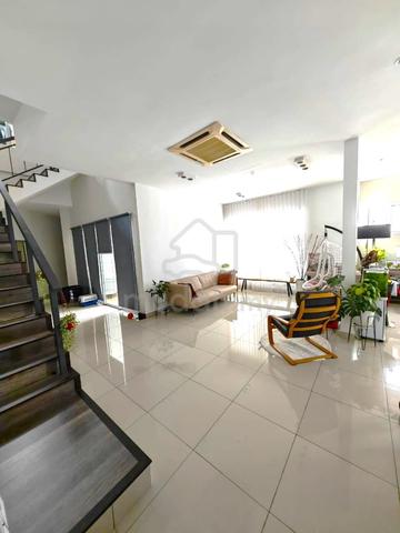 FOR SALE - Penthouse Medella @ Oasis Corporate Park, Ara Damansara 1