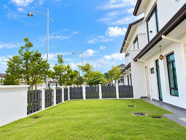 Corner Unit Huge Land 🔥 Double 2 Storey Semi D Eco Majestic Semenyih 1