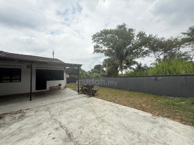 Taman Universiti Single Storey Low Cost CORNER Lot Skudai 1