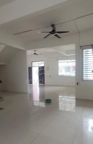 Simpang Ampat -2-Storey Gated Guarded Taman Carnation 4-Bedrooms 1