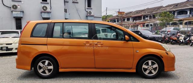 2004 Toyota Isis Platana Zmn10 1.8 Auto - 5