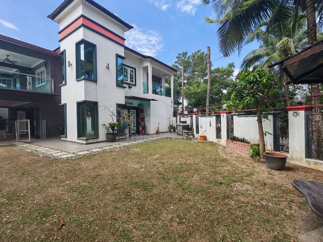 CORNER LOT Renovated Double Storey Terrace House Saujana Impian Kajang 1