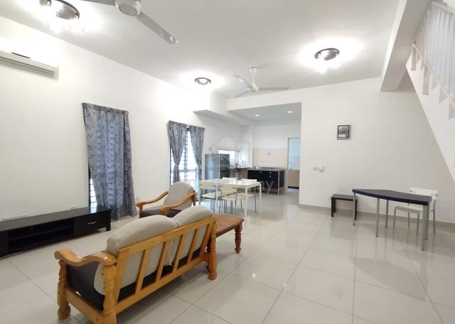Setia Alam Double storey Semi-D cluster for rent partly furnished 1