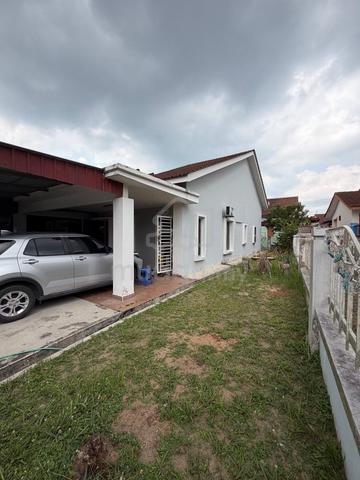 Seri Alam , Jalan Rimba , Single Storey End Lot , Fully Renovated Unit 1