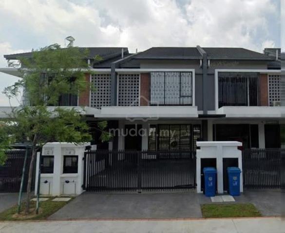 Elmina Shah Alam‼️Renovated 2 Storey Terrace House‼️Below Market Value 1