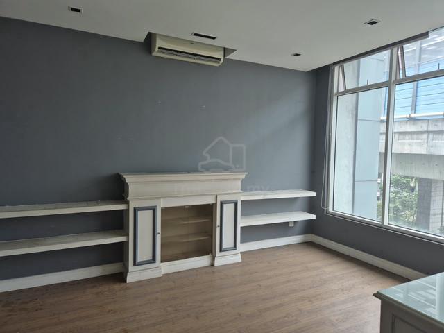 Metropolitan Sq, Damansara Perdana Office/Storage Unit For Sale 1