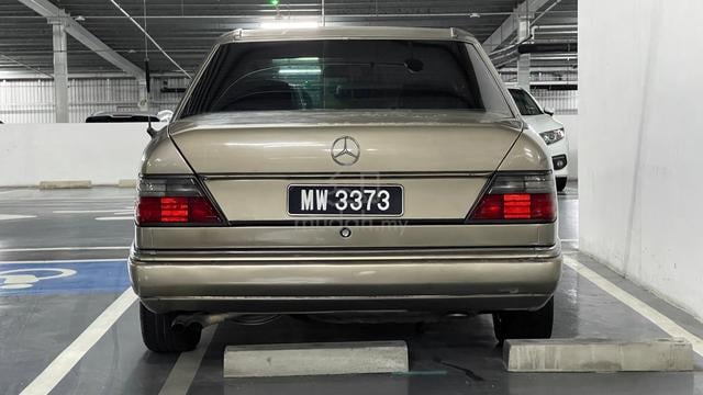 1995 Mercedes Benz 260E 2.6 (A) - 4