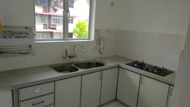 Apartment Bagan Lalang 1