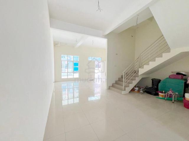Nibong Tebal 3 storey terrace Corner Sale Good and Cheap unit below MV 1