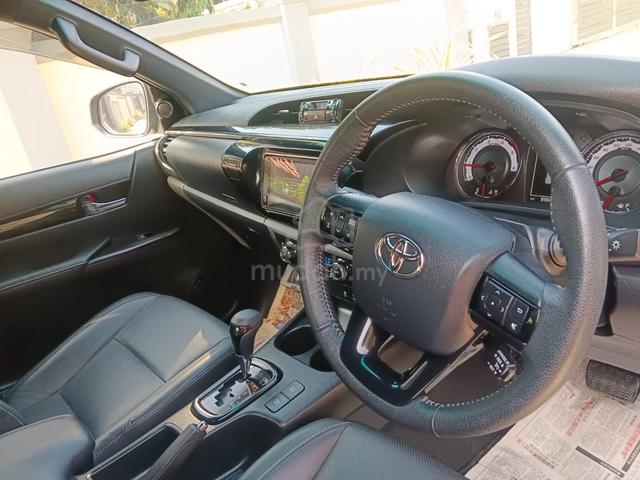 2021 Toyota HILUX 2.8 BLACK EDITION -FULL SERVICE - 5