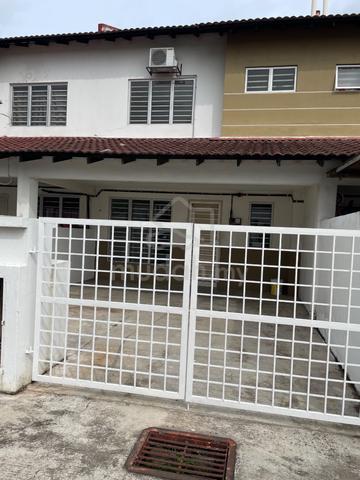 Bandar Saujana Putra, Double Storey House 1