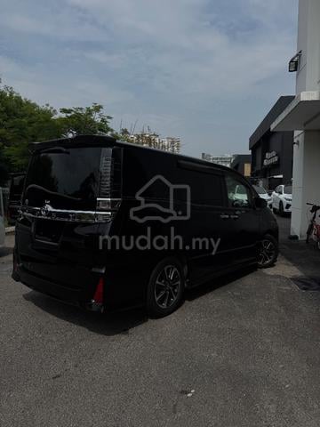 2021 Toyota VOXY 2.0 ZS (A) - 2