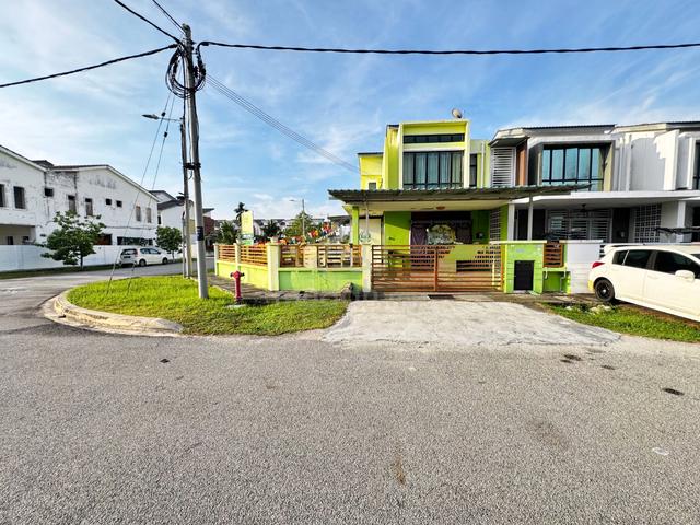 TANAH BESAR CORNER LOT 2 Storey Terrace Taman Saujana KLIA Sepang 1