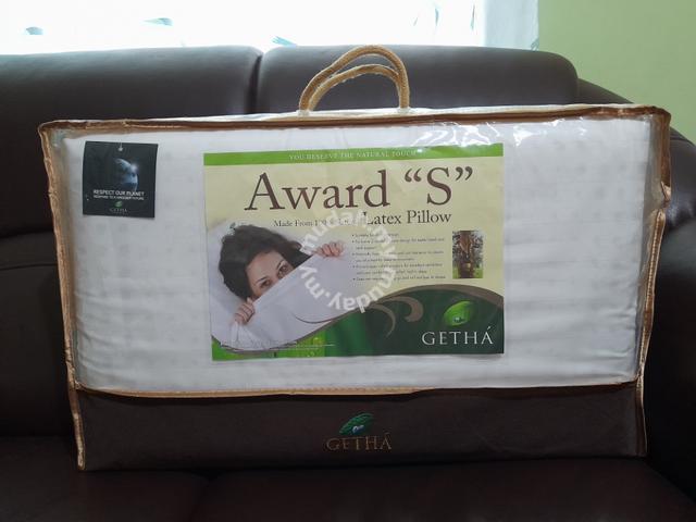 Shops getha awards pillow