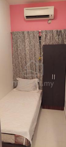 FEMALE SINGLE ROOM SETIAWALK PUCHONG 5 MIN WALK TO PFCC n LRT Station 1