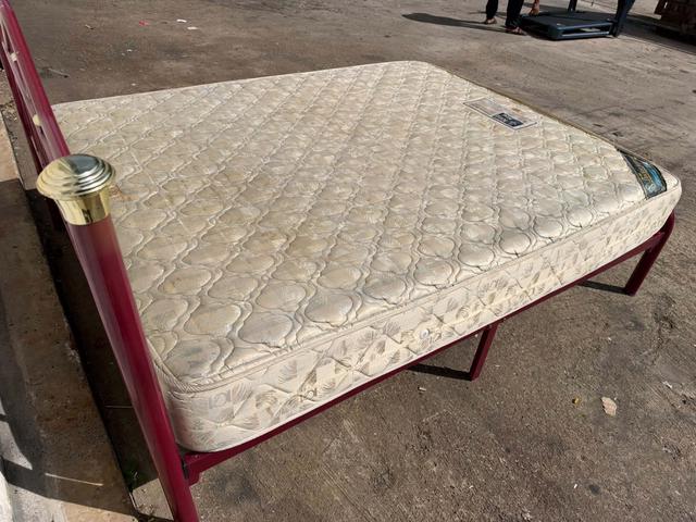 (Kingkoil) 8'' Spring Coil Tilam Queen Mattress - photo 3 of 5