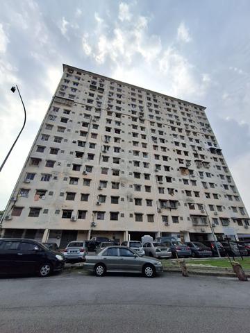 Pandan Cahaya Flat 1