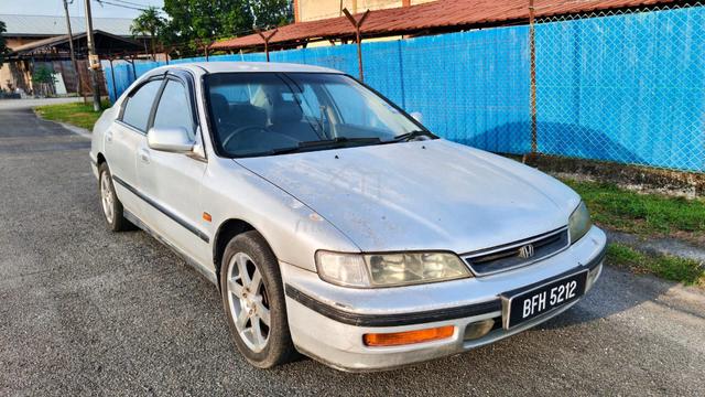 Honda ACCORD SV4 2.2 EXI (A) Direct Owner - 1