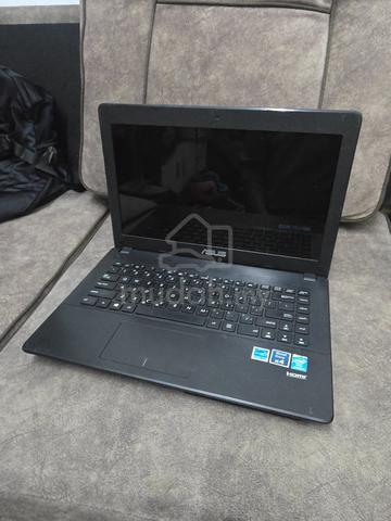 asus laptop computer - photo 3 of 3