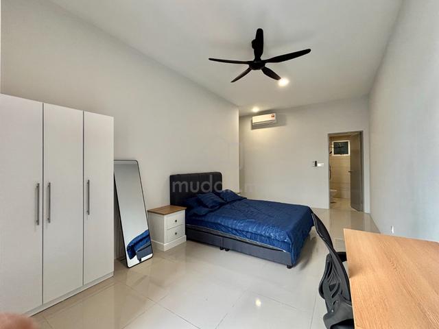 Master Bedroom for Rent 1
