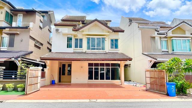 3 Storey Bungalow Kemuning Residence Kota Kemuning Shah Alam 1