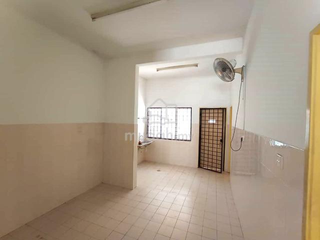 【COZY HOUSE】2 Storey House For Rent 5