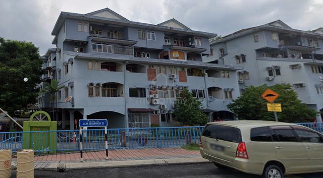 Putri Apartment 1