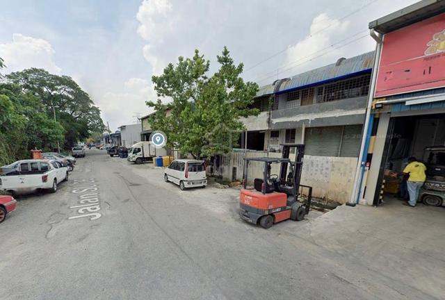 1.5 Storey Factory at Selayang Utama 1