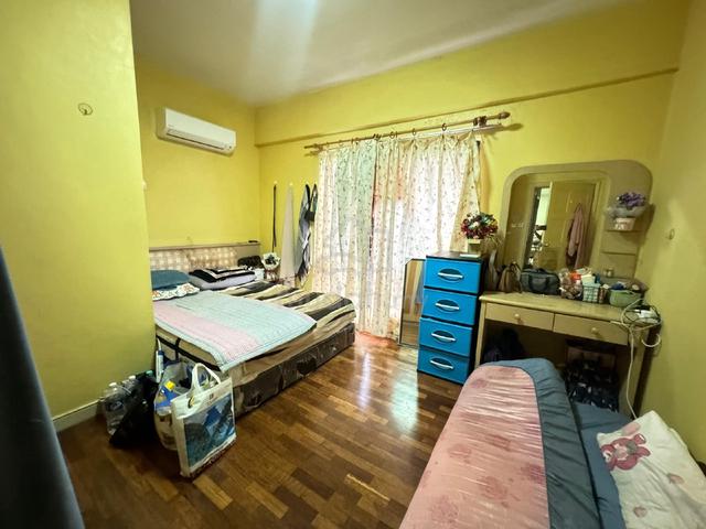 mencari roomate 1