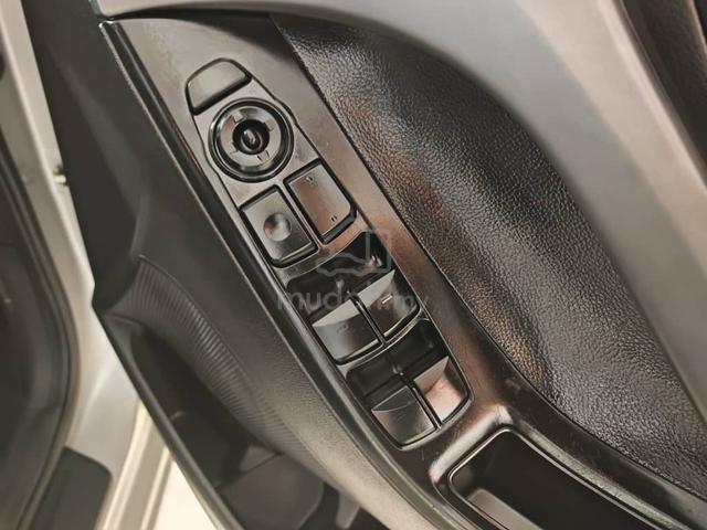 2016HyundaiElantra GLS 1.6 (A)B/ListBolehLoanKedai - 5