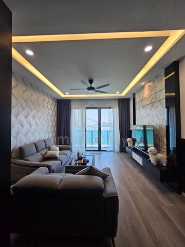 Queens Residences Q1 @ Queens Waterfront 1