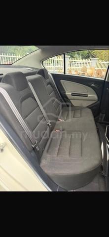 2017 Proton PERSONA 1.6 STANDARD -- (A) - 5