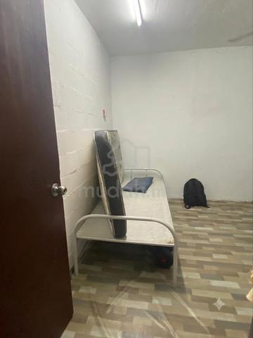 Sharing room (2 persons) for Male Kondo Rakyat Pantai Dalam 1